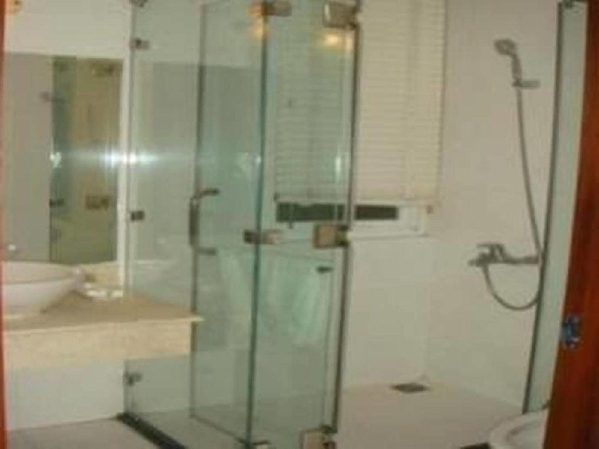 Trung Son Hotel Ho Chi Minh City Bagian luar foto