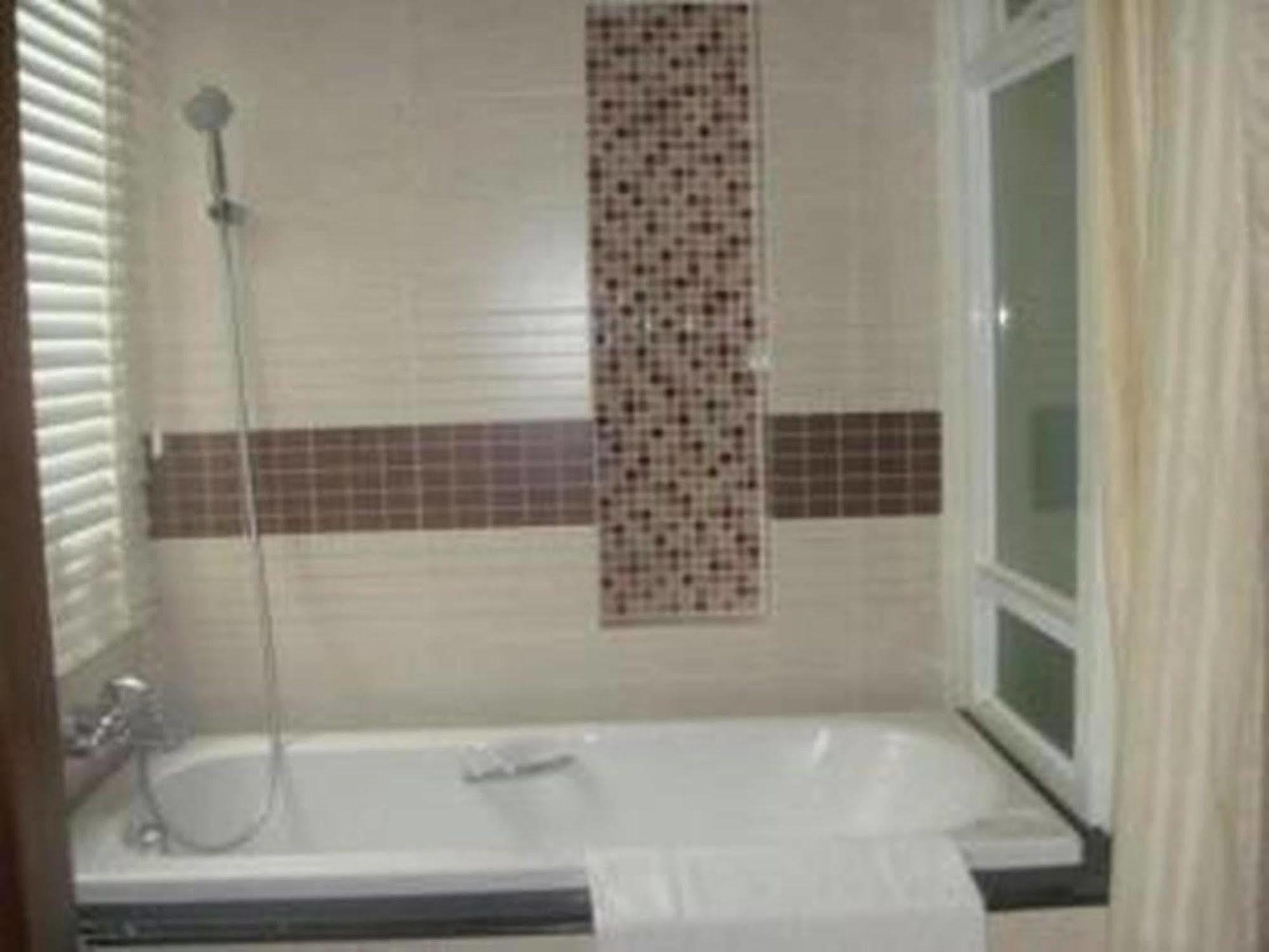 Trung Son Hotel Ho Chi Minh City Bagian luar foto